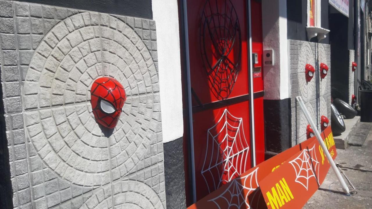 Spiderman House Hotel Catania Ngoại thất bức ảnh